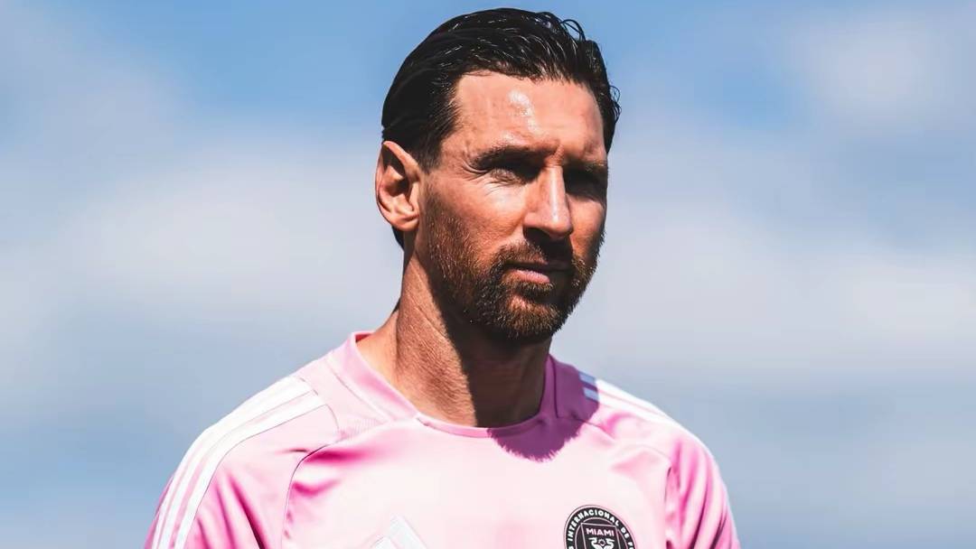 梅西再遇老对手！12月7日美职联总决赛，直面穆勒冲击生涯第47冠